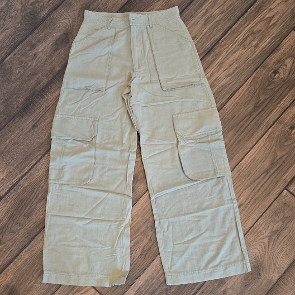 Wide Leg Cargo Pants in Green - Picture 1 of 6